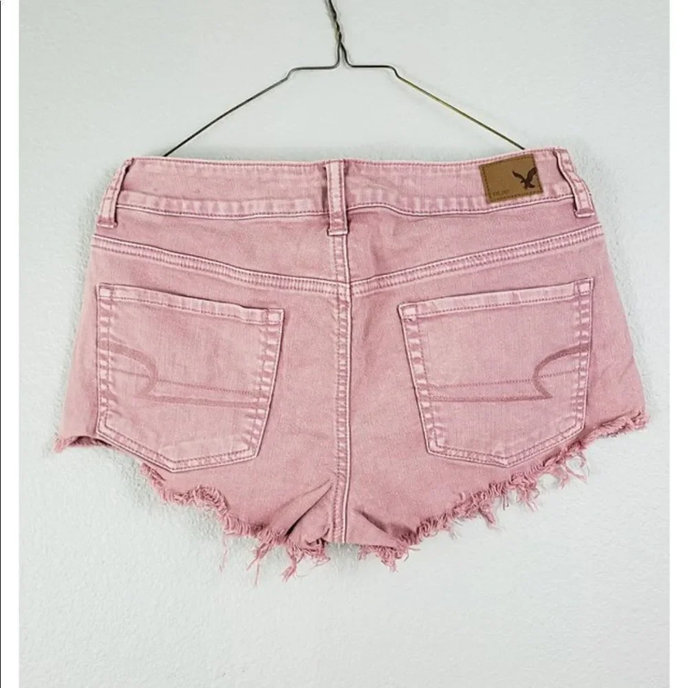 ✨AE Pink Low Rise Stretch Denim Booty Shorts✨